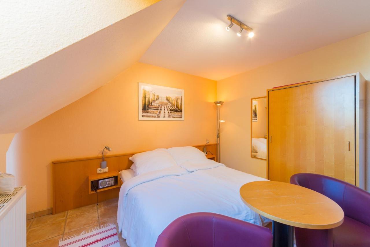 Der Suedschwede ... Dein Gaestehaus Mitten In Zingst Und Nah Zum Strand Exterior photo
